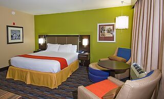 Holiday Inn Express Hotel & Suites Fulton, an IHG Hotel