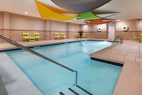 Holiday Inn Express Hotel & Suites Hays by IHG