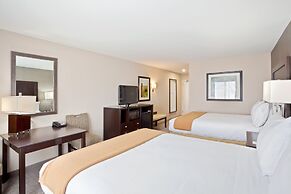 Holiday Inn Express Hotel & Suites Hays by IHG