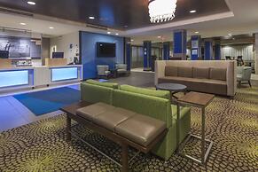 Holiday Inn Express Hotel & Suites Hays by IHG