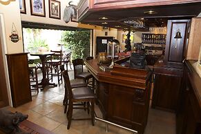 Le Cozmo Guest House