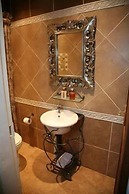 Le Cozmo Guest House