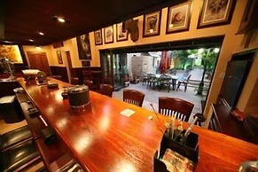 Le Cozmo Guest House