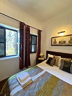 Hadrianus Hotel