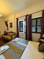 Hadrianus Hotel