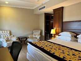 GLK PREMIER The Home Suites & Spa - Boutique Class