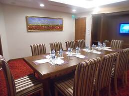 GLK PREMIER The Home Suites & Spa - Boutique Class