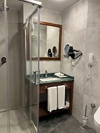 GLK PREMIER The Home Suites & Spa - Boutique Class