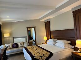 GLK PREMIER The Home Suites & Spa - Boutique Class