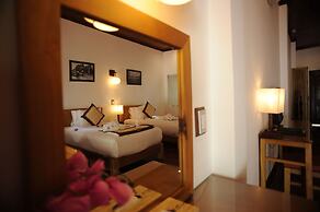 Vinh Hung Riverside Resort & Spa