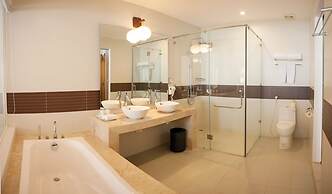 Vinh Hung Riverside Resort & Spa