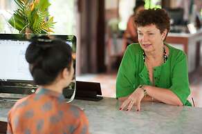 Vinh Hung Riverside Resort & Spa