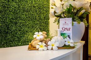 Vinh Hung Riverside Resort & Spa