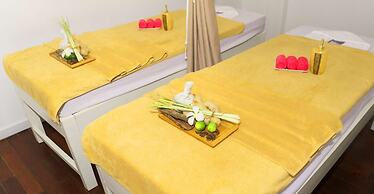 Vinh Hung Riverside Resort & Spa