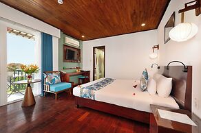 Vinh Hung Riverside Resort & Spa