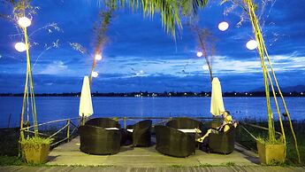 Vinh Hung Riverside Resort & Spa