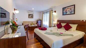 Vinh Hung Riverside Resort & Spa