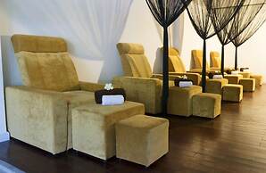 Vinh Hung Riverside Resort & Spa