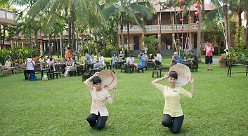 Vinh Hung Riverside Resort & Spa