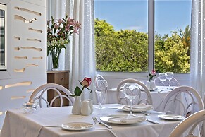 Kydon, The Heart City Hotel