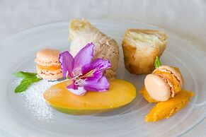 Kydon, The Heart City Hotel