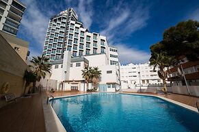 Hotel La Familia Gallo Rojo