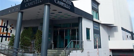 Hotel La Familia Gallo Rojo