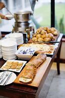 Premier Hotel OR Tambo