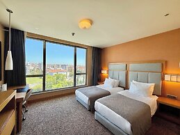 The Green Park Pendik