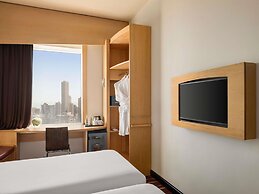 ibis Sharq Kuwait