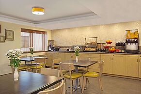 Ramada by Wyndham Staten Island