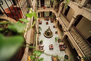Hotel Don Quijote Plaza
