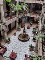 Hotel Don Quijote Plaza