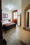 Hotel Don Quijote Plaza