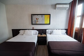 Hotel Don Quijote Plaza