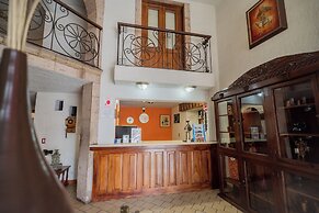 Hotel Don Quijote Plaza