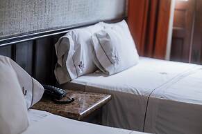 Hotel Don Quijote Plaza