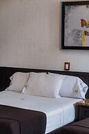 Hotel Don Quijote Plaza
