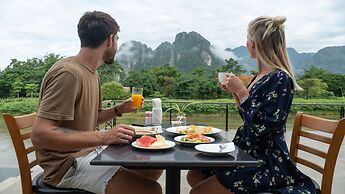 Inthira Vang Vieng