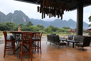 Inthira Vang Vieng
