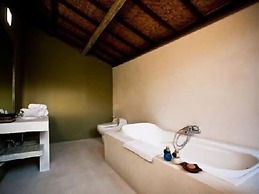 D Tunjung Resort & Spa