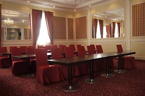 Optima Collection Kamianets-Podilskyi