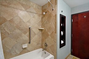 Hampton Inn & Suites San Antonio/Northeast I-35