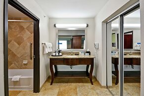 Hampton Inn & Suites San Antonio/Northeast I-35