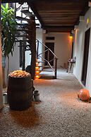 Lo Nuestro Petit Hotel