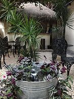 Lo Nuestro Petit Hotel