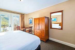 Calabogie Peaks Hotel, Ascend Hotel Collection