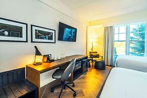 Calabogie Peaks Hotel, Ascend Hotel Collection