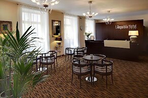 1. Republic Hotel