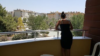 Golden Moon Apart Hotel